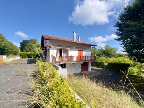 Maison à fort potentiel au calme – Arbonne (Quartier du Hameau)