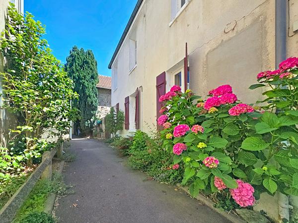 Maison de ville à rénover à Seugy - 5 pièces, 3 chambres, 195 000 €