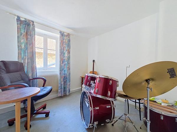 Maison de ville à rénover à Seugy - 5 pièces, 3 chambres, 195 000 €