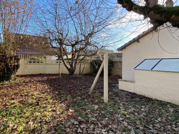 Maison de ville à vendre à Villedieu-sur-Indre dans l'Indre (36320), ref : 1051835