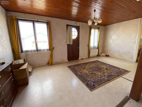 Maison de ville à vendre à Villedieu-sur-Indre dans l'Indre (36320), ref : 1051835