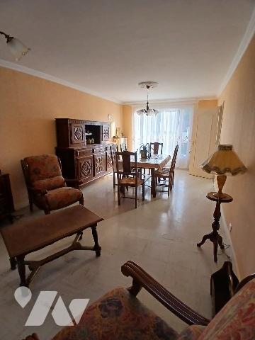 Pavillon sur terrain clos