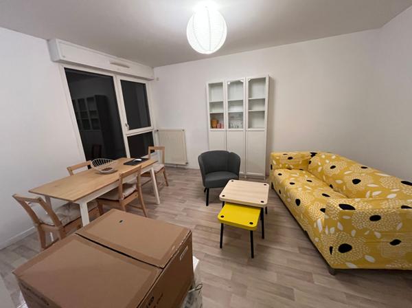 A LOUER - 2 PIECES 40m² + PARKING