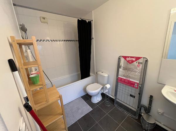 A LOUER - 2 PIECES 40m² + PARKING