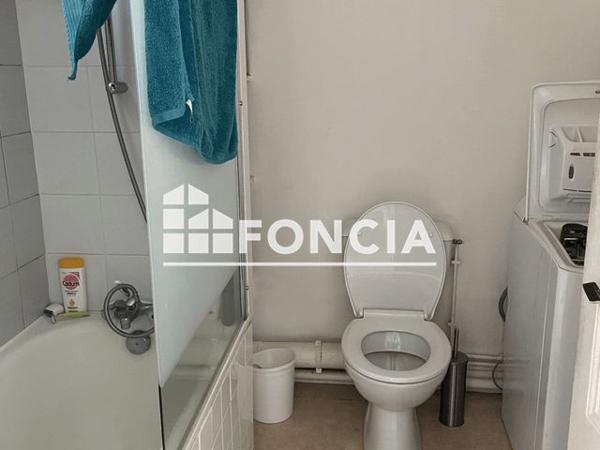 Location Appartement 2 pièces 59.08 m² - 4 PLACE DU MARTRAY Quintin 22800