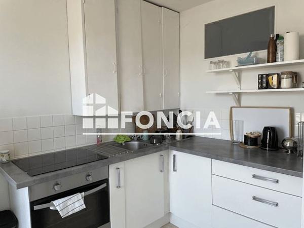 Location Appartement 2 pièces 59.08 m² - 4 PLACE DU MARTRAY Quintin 22800