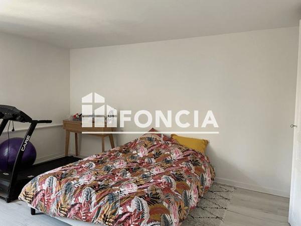 Location Appartement 2 pièces 59.08 m² - 4 PLACE DU MARTRAY Quintin 22800