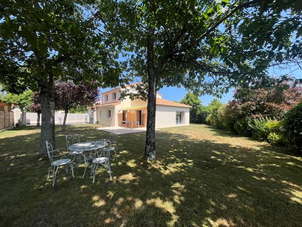 Maison Basse Goulaine 6 pièce(s) 162.5 m2