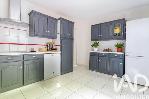 Maison à vendre 6 pièces 135 m² Saulx-les-Chartreux
