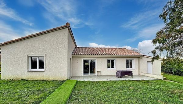 Maison plain-pied - 4 chambres - Entièrement rénovée en 2021