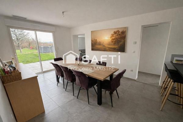 Maison plain-pied - 4 chambres - Entièrement rénovée en 2021