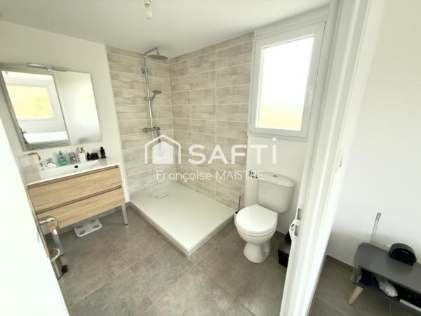 Maison plain-pied - 4 chambres - Entièrement rénovée en 2021