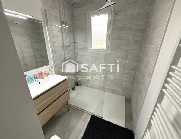 Maison plain-pied - 4 chambres - Entièrement rénovée en 2021