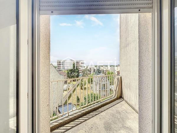 Appartement de 30 m2 avec 2 balcons et place de parking