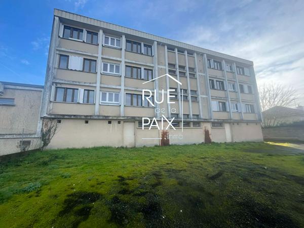 86530 NAINTRE À vendre Immeuble- Naintré (86530)