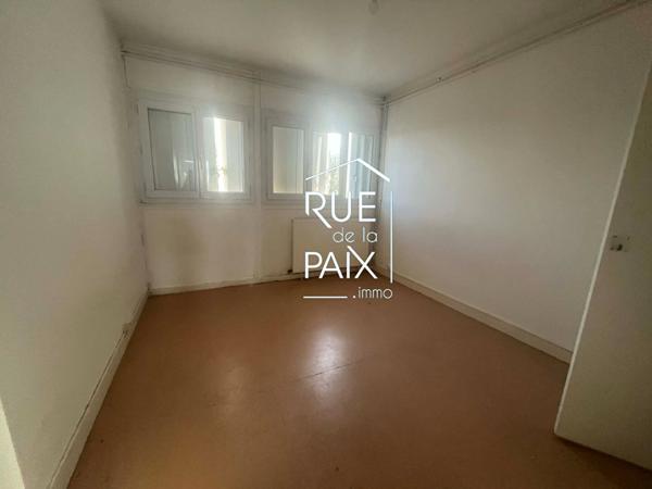 86530 NAINTRE À vendre Immeuble- Naintré (86530)