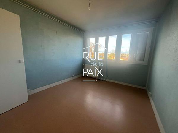 86530 NAINTRE À vendre Immeuble- Naintré (86530)