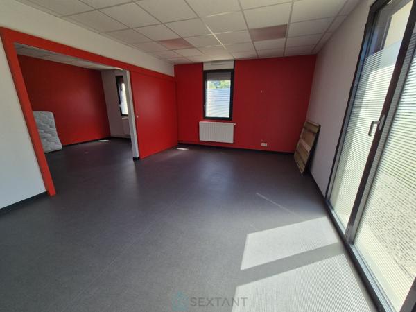 Zone d'activité de Montrichard - Local récent - accès PMR - parking