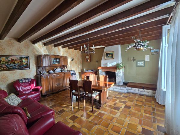 5 chambres, jardin, garage. , Cosse le vivien 5 chambres, jardin, garage. , Cosse le vivien
