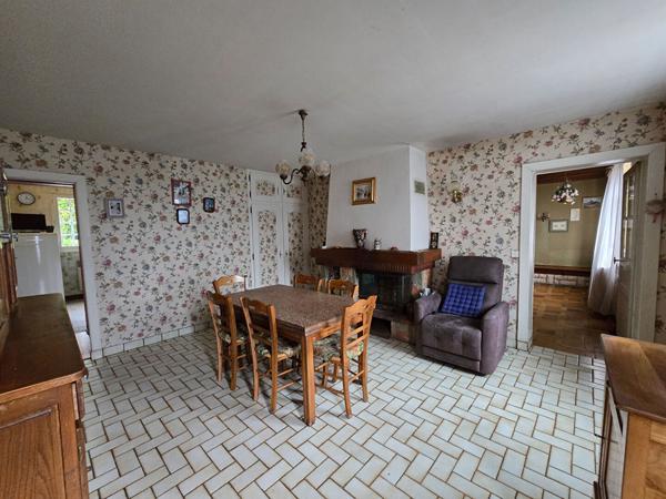 5 chambres, jardin, garage. , Cosse le vivien 5 chambres, jardin, garage. , Cosse le vivien