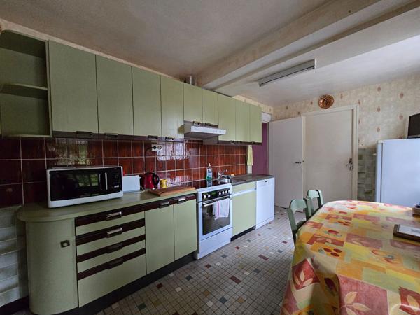 5 chambres, jardin, garage. , Cosse le vivien 5 chambres, jardin, garage. , Cosse le vivien