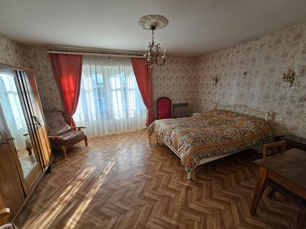 5 chambres, jardin, garage. , Cosse le vivien 5 chambres, jardin, garage. , Cosse le vivien