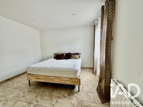 Maison à vendre 7 pièces 136 m² Saint-Yrieix-sur-Charente