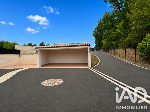 Maison à vendre 7 pièces 136 m² Saint-Yrieix-sur-Charente