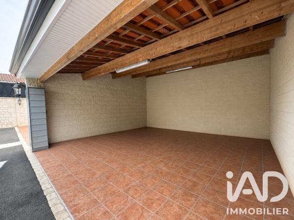 Maison à vendre 7 pièces 136 m² Saint-Yrieix-sur-Charente