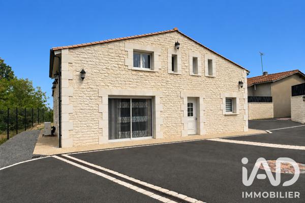 Maison à vendre 7 pièces 136 m² Saint-Yrieix-sur-Charente