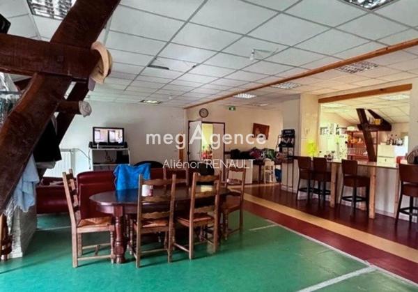 Local Commercial à BOULAZAC ISLE MANOIRE, 24330 - 14 pièces 1500m²