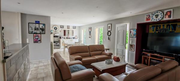 Maison à Saintes, 17100 - 5 pièces 103m²