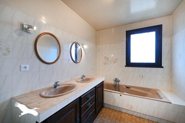 Maison à vendre |  Saint-Yrieix-sur-Charente |  5 pièces | 166 m²