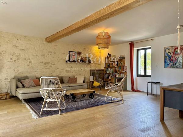 Proche de Duras - Jolie maison de campagne avec source d'eau et dépendances