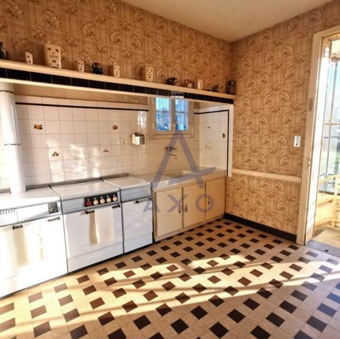 Maison 102 m² avec garage sur terrain constructible de 1822 m² à Coutras