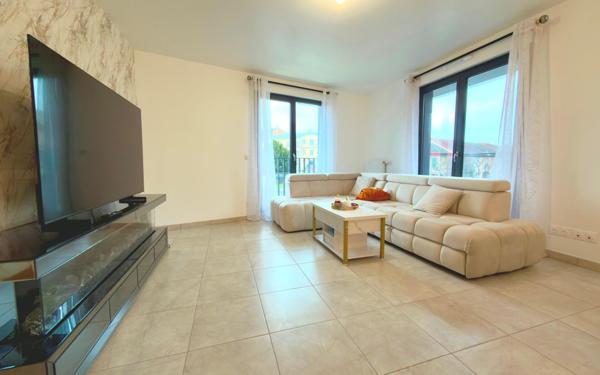 Appartement à vendre    4 pièces • 85,47 m2 Épinay-sur-Seine