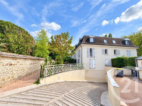 Appartement Studio à vendre  1 pièce - 30,16 m 2   FONTAINEBLEAU  - 77
