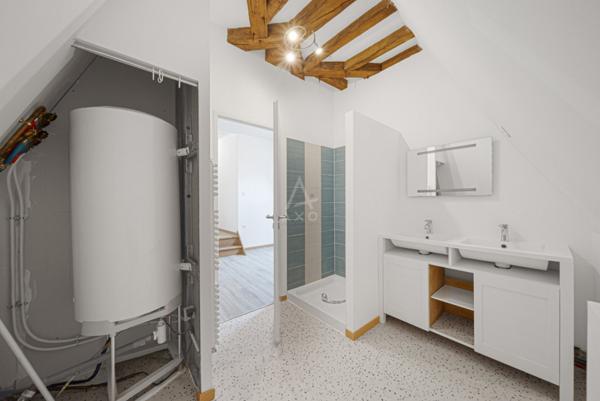 FLEUREY-SUR-OUCHE (21) - Maison en pierre 9 pièces