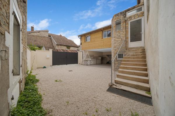 FLEUREY-SUR-OUCHE (21) - Maison en pierre 9 pièces