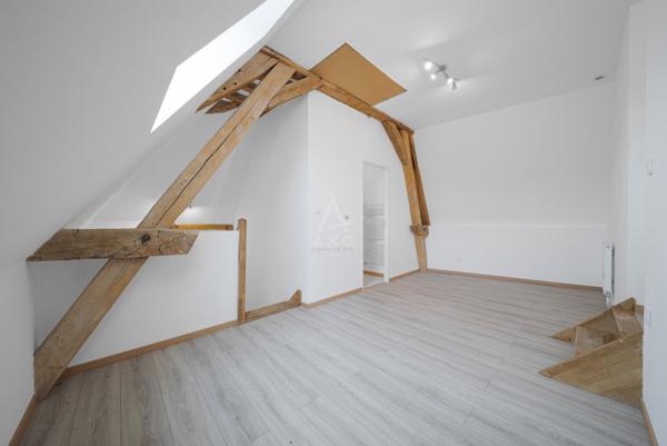 FLEUREY-SUR-OUCHE (21) - Maison en pierre 9 pièces