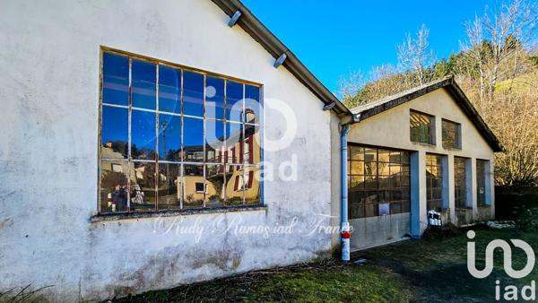 Maison 6 pièces de 139 m² à Vézins-de-Lévézou (12780)