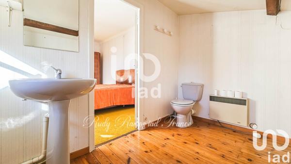 Maison 6 pièces de 139 m² à Vézins-de-Lévézou (12780)