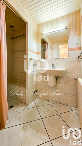 Maison 6 pièces de 139 m² à Vézins-de-Lévézou (12780)