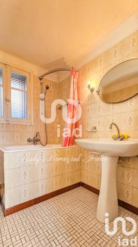 Maison 6 pièces de 139 m² à Vézins-de-Lévézou (12780)