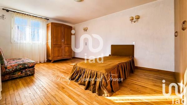 Maison 6 pièces de 139 m² à Vézins-de-Lévézou (12780)