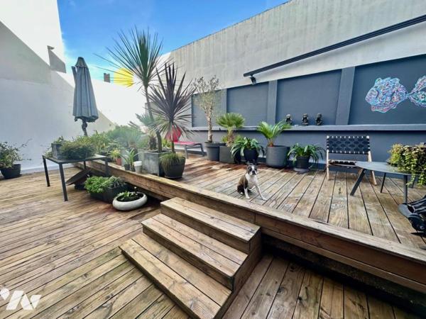 BEL APPARTEMENT T3 AVEC TERRASSE PRIVATIVE VUE PORT DE PLAISANCE