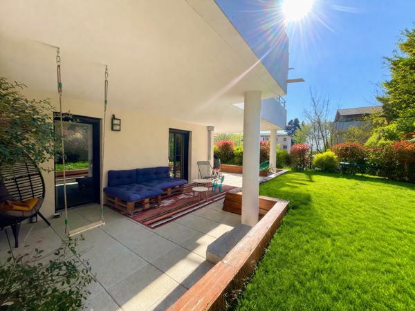 Divonne-les-Bains (01220) Appartement trois chambres avec jardin et piscine