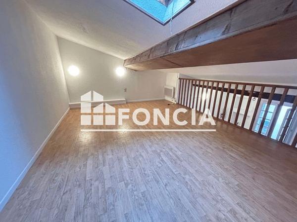 Location Studio 33 m² - 4 RUE DU CHAPEAU ROUGE Montpellier 34000