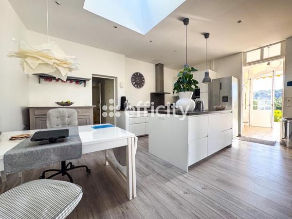 Maison 5 pièces - 130 m²