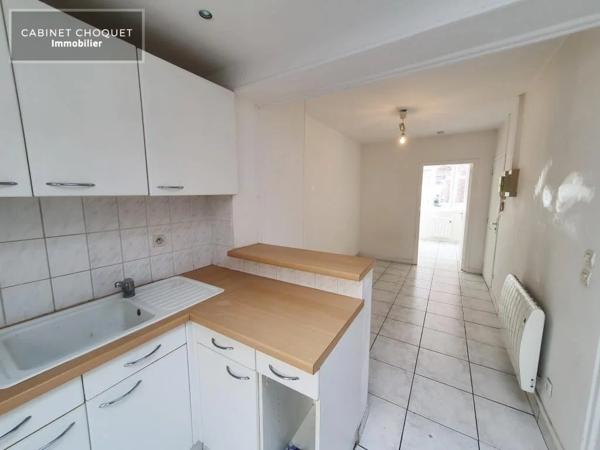 F2 A LOUER - PORT DE LILLE - 30.5 m 2 - 603 € charges comprises par mois